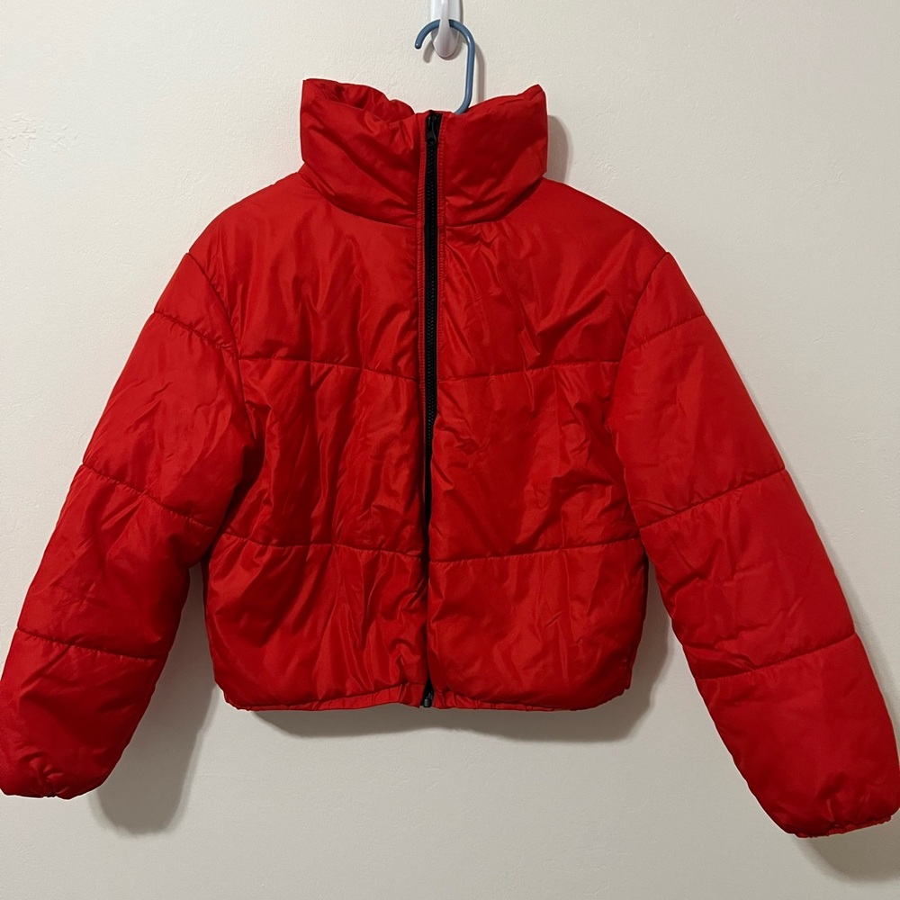 RED CROPPED PUFFER COAT
